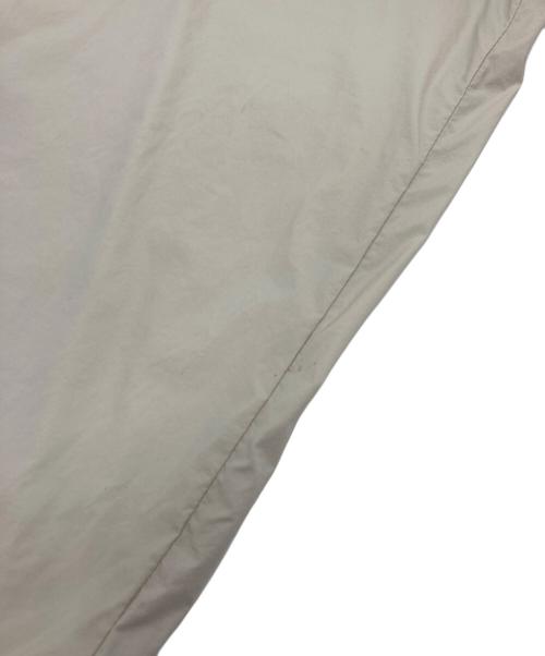 HERNO（ヘルノ）HERNO (ヘルノ) RESORT ストレッチナイロン1プリーツシャーリングパンツ ベージュ サイズ:Sの古着・服飾アイテム