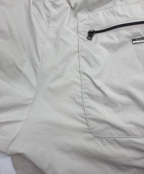 HERNO（ヘルノ）HERNO (ヘルノ) RESORT ストレッチナイロン1プリーツシャーリングパンツ ベージュ サイズ:Sの古着・服飾アイテム