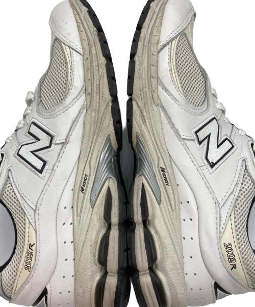 NEW BALANCE（ニューバランス）NEW BALANCE (ニューバランス) ML2002RQ ローカットスニーカー ホワイト サイズ:US 9.5の古着・服飾アイテム