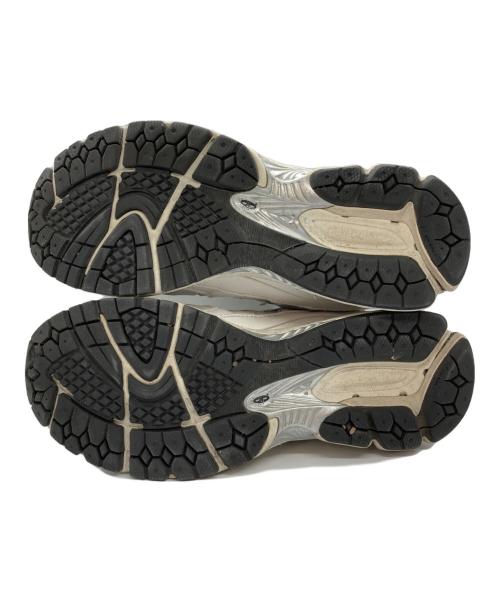 NEW BALANCE（ニューバランス）NEW BALANCE (ニューバランス) ML2002RQ ローカットスニーカー ホワイト サイズ:US 9.5の古着・服飾アイテム