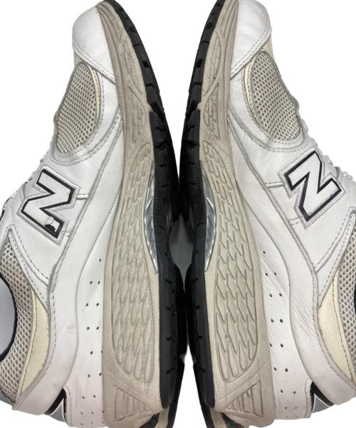 NEW BALANCE（ニューバランス）NEW BALANCE (ニューバランス) ML2002RQ ローカットスニーカー ホワイト サイズ:US 9.5の古着・服飾アイテム