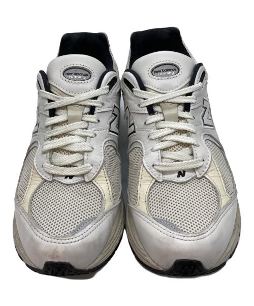 NEW BALANCE（ニューバランス）NEW BALANCE (ニューバランス) ML2002RQ ローカットスニーカー ホワイト サイズ:US 9.5の古着・服飾アイテム