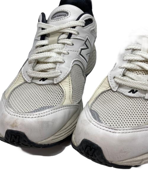 NEW BALANCE（ニューバランス）NEW BALANCE (ニューバランス) ML2002RQ ローカットスニーカー ホワイト サイズ:US 9.5の古着・服飾アイテム