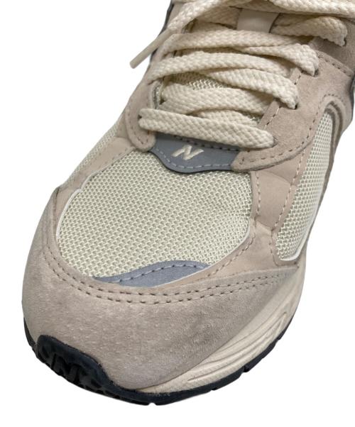 NEW BALANCE（ニューバランス）NEW BALANCE (ニューバランス) M2002RCC ローカットスニーカー ベージュ サイズ:US 9の古着・服飾アイテム