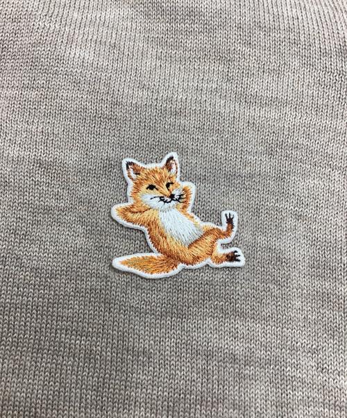 maison kitsune（メゾンキツネ）MAISON KITSUNE (メゾンキツネ) チラックスフォックス パッチ アジャステッド クルーネック カーディガン ブラウン サイズ:Sの古着・服飾アイテム