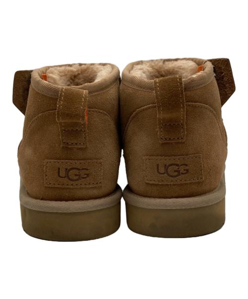 UGG（アグ）UGG (アグ) Classic Ultra Mini Zip ベージュ サイズ:USA 10の古着・服飾アイテム