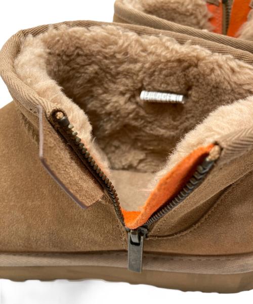 UGG（アグ）UGG (アグ) Classic Ultra Mini Zip ベージュ サイズ:USA 10の古着・服飾アイテム