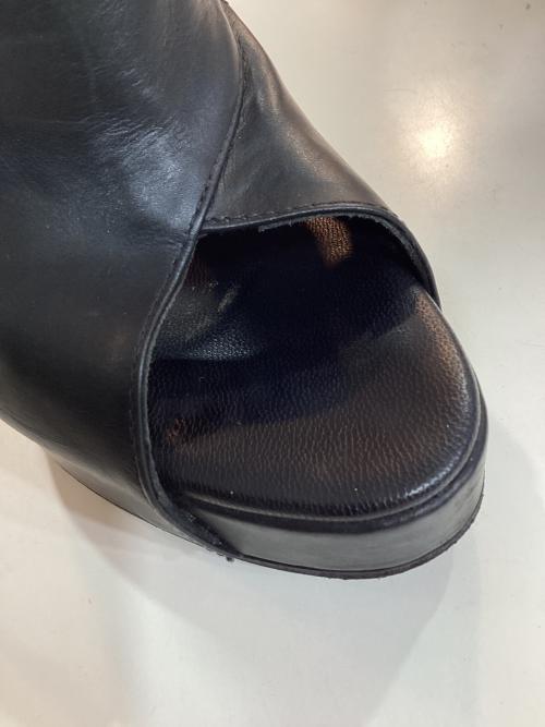 ANN DEMEULEMEESTER（アンドゥムルメステール）ANN DEMEULEMEESTER (アンドゥムルメステール) オープントゥバックジップウェッジソールブーツ ブラック サイズ:36の古着・服飾アイテム