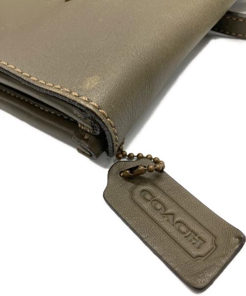 COACH（コーチ）COACH (コーチ) ターンロックショルダーバッグ カーキの古着・服飾アイテム