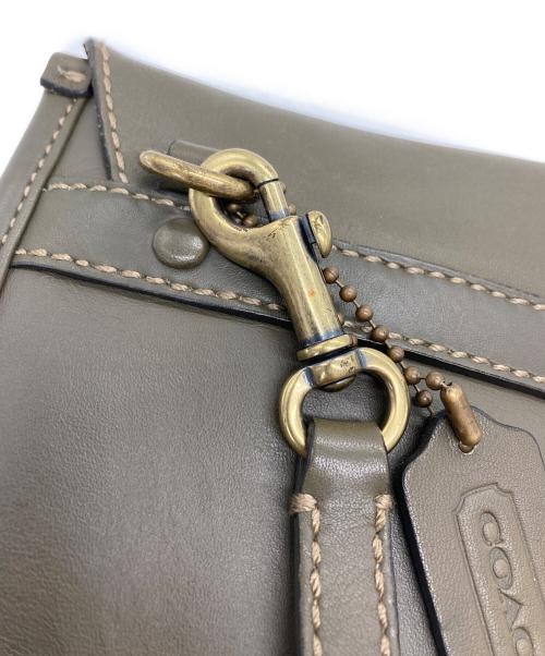 COACH（コーチ）COACH (コーチ) ターンロックショルダーバッグ カーキの古着・服飾アイテム