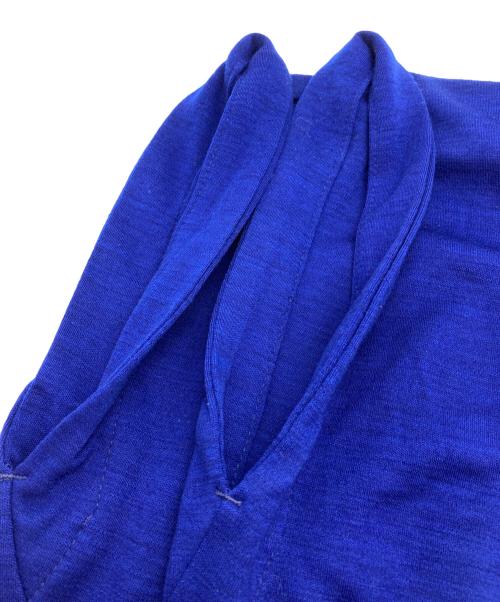 ISSEY MIYAKE（イッセイミヤケ）ISSEY MIYAKE (イッセイミヤケ) ボタンデザイン ウールニットノースリーブワンピース ブルー サイズ:2の古着・服飾アイテム