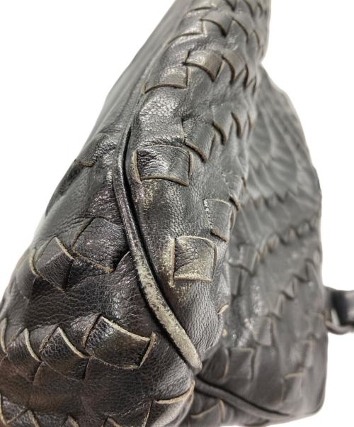 BOTTEGA VENETA（ボッテガベネタ）BOTTEGA VENETA (ボッテガベネタ) イントレチャート レザーハンドバッグ ブラックの古着・服飾アイテム