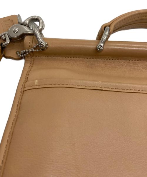 COACH（コーチ）COACH (コーチ) ウィリス ターンロック 2WAYバッグ ベージュの古着・服飾アイテム