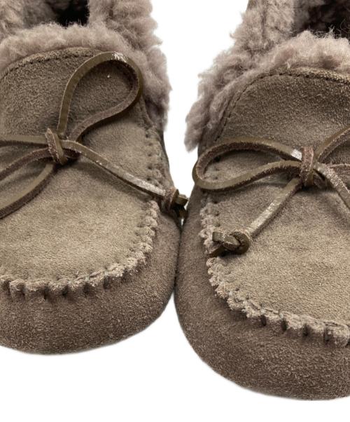 UGG（アグ）UGG (アグ) ALENA モカシンシューズ モカ サイズ:US 6の古着・服飾アイテム