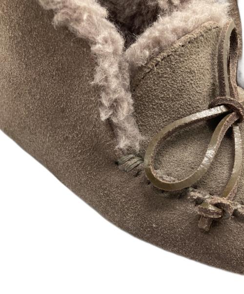 UGG（アグ）UGG (アグ) ALENA モカシンシューズ モカ サイズ:US 6の古着・服飾アイテム