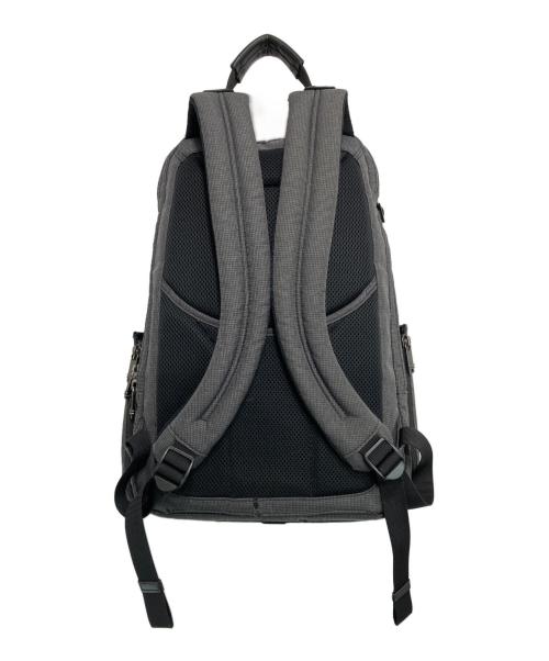 TUMI（トゥミ）TUMI (トゥミ) バックパック グレー×ブラックの古着・服飾アイテム