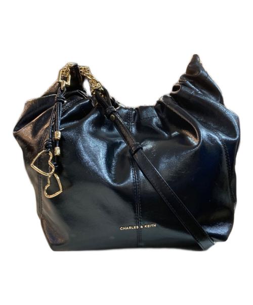 CHARLES & KEITH（チャールズアンドキース）CHARLES & KEITH (チャールズアンドキース) Ciara シアラ ルーシュドホーボーバッグ ブラックの古着・服飾アイテム
