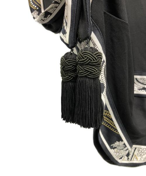 LEONARD FASHION（レオナールファッション）LEONARD FASHION (レオナールファッション) シルクプリントストール ブラック×ピンクの古着・服飾アイテム
