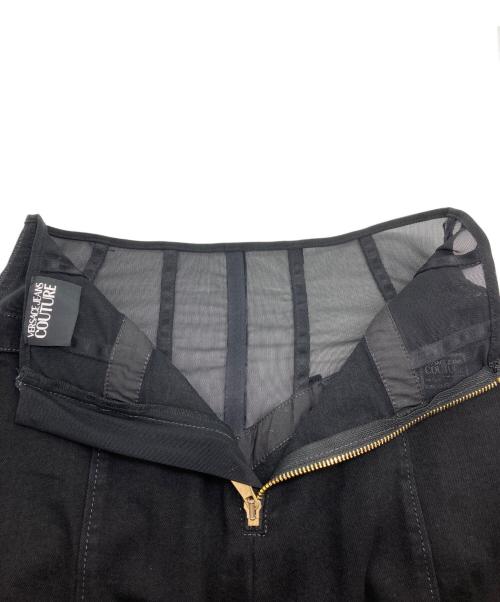 VERSACE JEANS COUTURE（ヴェルサーチ ジーンズクチュール）VERSACE JEANS COUTURE (ヴェルサーチ ジーンズクチュール) メッシュ切替ダブルバックルスカート ブラック サイズ:27の古着・服飾アイテム