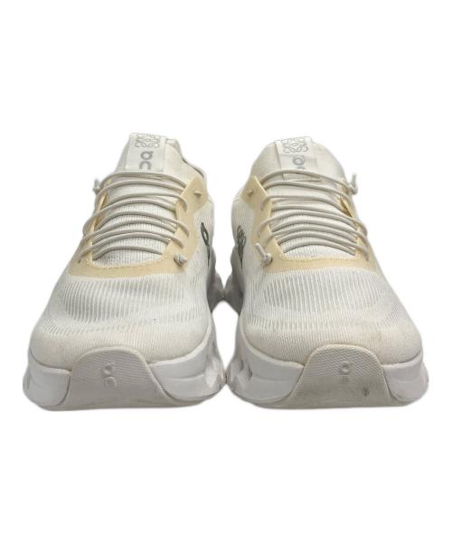 on（オン）on (オン) LOEWE (ロエベ) Cloudtilt “All White” スニーカー ホワイト サイズ:US W5/UK 3/EU 36/JP 22の古着・服飾アイテム