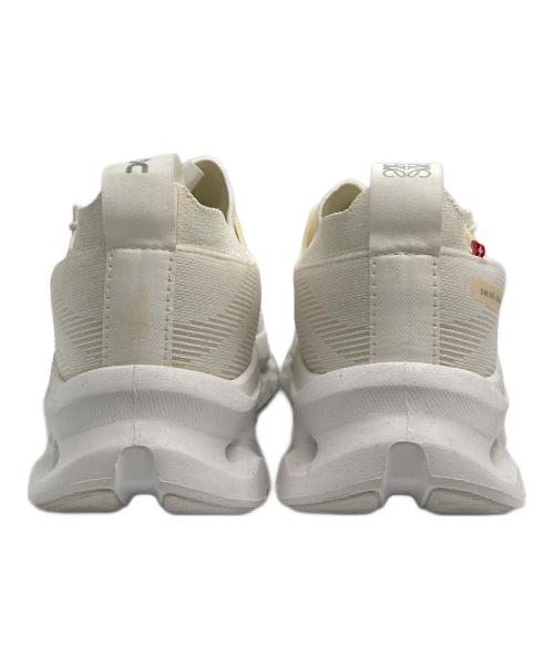 on（オン）on (オン) LOEWE (ロエベ) Cloudtilt “All White” スニーカー ホワイト サイズ:US W5/UK 3/EU 36/JP 22の古着・服飾アイテム
