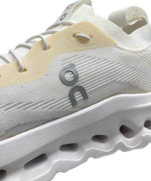 on（オン）on (オン) LOEWE (ロエベ) Cloudtilt “All White” スニーカー ホワイト サイズ:US W5/UK 3/EU 36/JP 22の古着・服飾アイテム