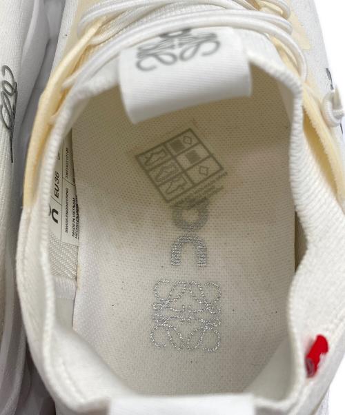 on（オン）on (オン) LOEWE (ロエベ) Cloudtilt “All White” スニーカー ホワイト サイズ:US W5/UK 3/EU 36/JP 22の古着・服飾アイテム