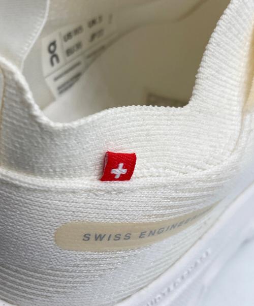 on（オン）on (オン) LOEWE (ロエベ) Cloudtilt “All White” スニーカー ホワイト サイズ:US W5/UK 3/EU 36/JP 22の古着・服飾アイテム