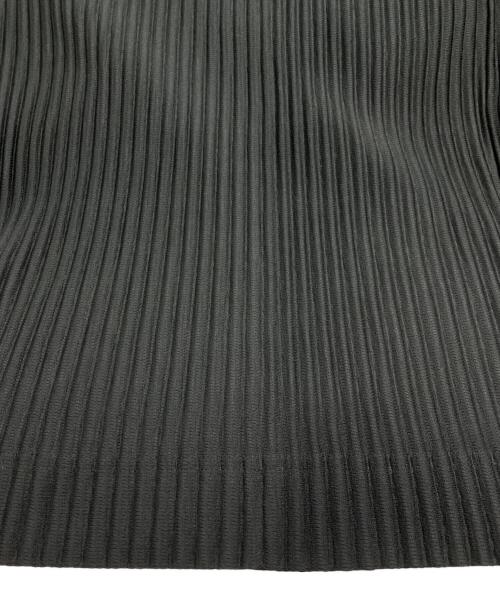 HOMME PLISSE ISSEY MIYAKE（オム プリッセ イッセイ ミヤケ）HOMME PLISSE ISSEY MIYAKE (オム プリッセ イッセイ ミヤケ) MONTHLY COLOR MAY ブラック サイズ:3の古着・服飾アイテム