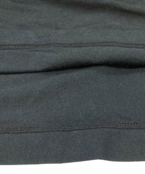 HOMME PLISSE ISSEY MIYAKE（オム プリッセ イッセイ ミヤケ）HOMME PLISSE ISSEY MIYAKE (オム プリッセ イッセイ ミヤケ) 'RELEASE' T-SHIRT ブラック サイズ:3の古着・服飾アイテム