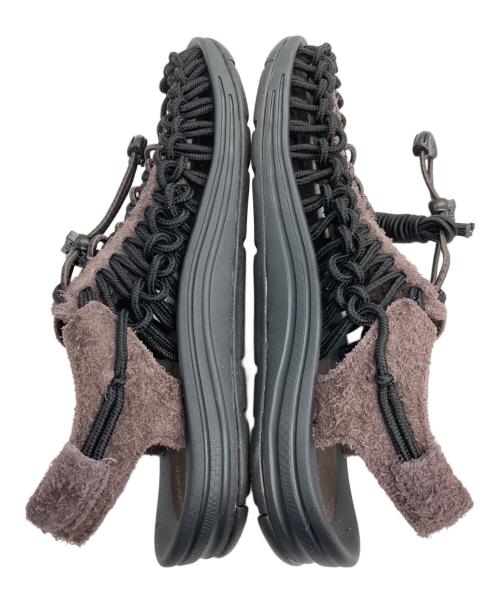 KEEN（キーン）KEEN (キーン) BEAUTY&YOUTH (ビューティーアンドユース) 別注 UNEEK サンダル ブラウン×ブラック サイズ:US 5の古着・服飾アイテム
