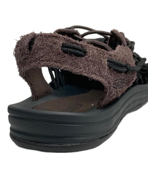 KEEN（キーン）KEEN (キーン) BEAUTY&YOUTH (ビューティーアンドユース) 別注 UNEEK サンダル ブラウン×ブラック サイズ:US 5の古着・服飾アイテム