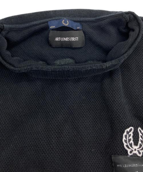 FRED PERRY（フレッドペリー）FRED PERRY (フレッドペリー) ART COMES FIRST (アートカムズファースト) サーマルスウェット ブラック サイズ:40の古着・服飾アイテム