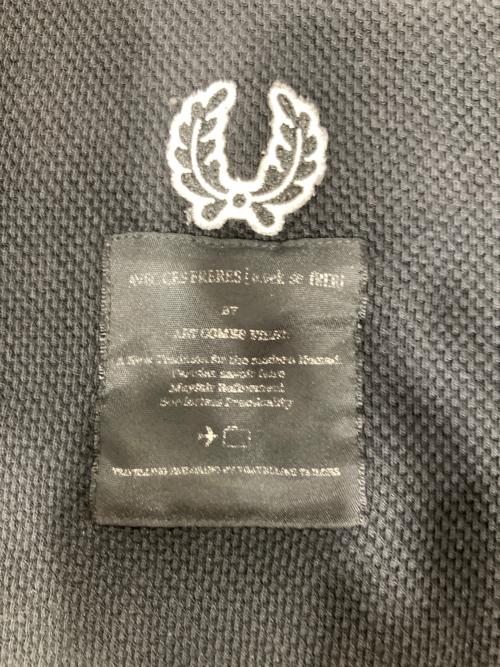 FRED PERRY（フレッドペリー）FRED PERRY (フレッドペリー) ART COMES FIRST (アートカムズファースト) サーマルスウェット ブラック サイズ:40の古着・服飾アイテム