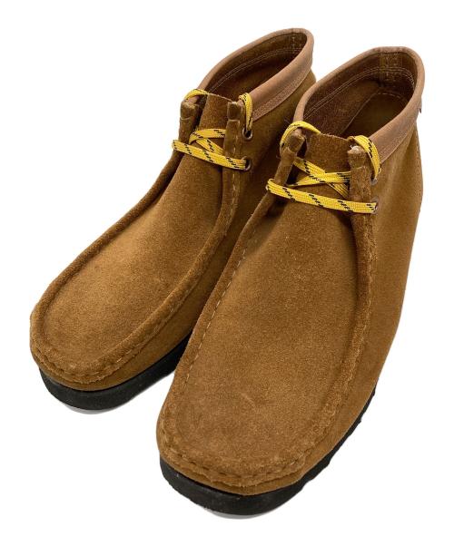 CarHartt（カーハート）CarHartt (カーハート) CLARKS (クラークス) Wallabee Boot ブラウン サイズ:UK8 1/2の古着・服飾アイテム