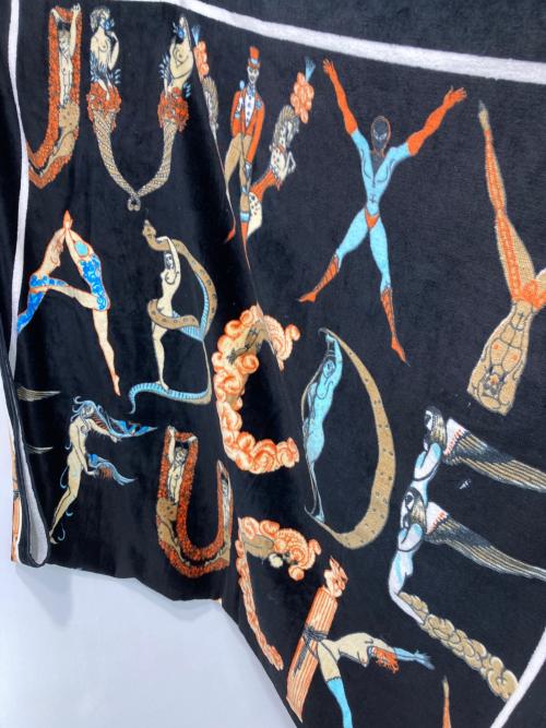 SUPREME（シュプリーム）Supreme (シュプリーム) Alphabet Beach Towel ブラックの古着・服飾アイテム