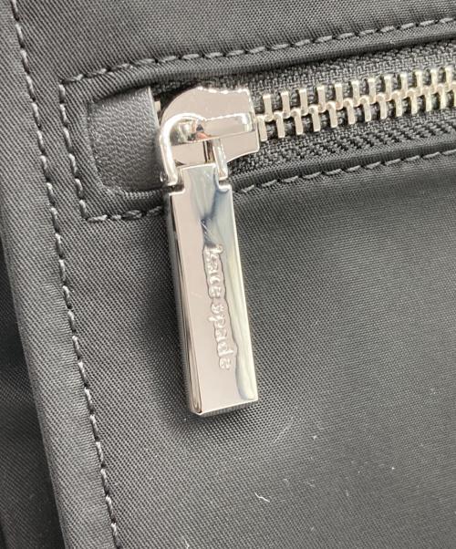 Kate Spade（ケイトスペード）Kate Spade (ケイトスペード) カーター ナイロン メッセンジャー カーゴ クロスボディ ブラックの古着・服飾アイテム