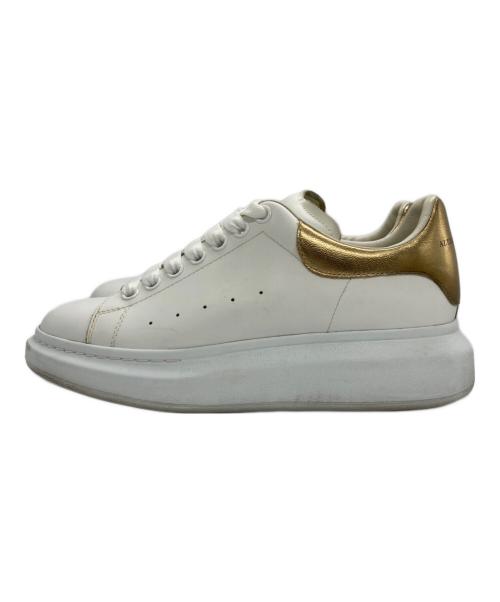ALEXANDER McQUEEN（アレキサンダーマックイーン）ALEXANDER McQUEEN (アレキサンダーマックイーン) オーバーサイズドスニーカー ホワイト サイズ:40の古着・服飾アイテム
