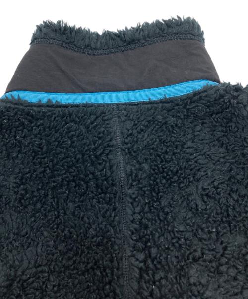 Patagonia（パタゴニア）Patagonia (パタゴニア) CLASSIC RETRO-X JACKET ブラック×ブルー サイズ:Mの古着・服飾アイテム