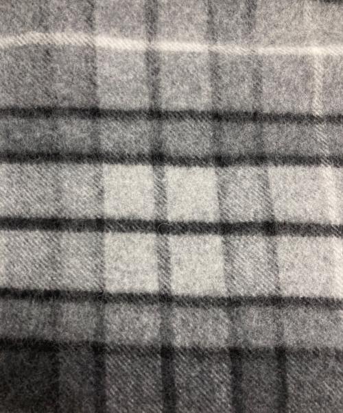 JOHNSTONS OF ELGIN（ジョンストンズ オブ エルガン）JOHNSTONS OF ELGIN (ジョンストンズ オブ エルガン) カシミヤチェックフリンジマフラー グレー×ブラックの古着・服飾アイテム
