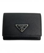 PRADAプラダ）の古着「SAFFIANO TRIANGOLO TINY  3つ折り財布」｜ブラック
