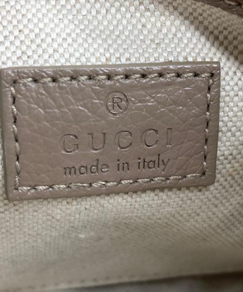 GUCCI（グッチ）GUCCI (グッチ) GGエンブレム ミディアム チェーン2WAYバッグ ベージュの古着・服飾アイテム