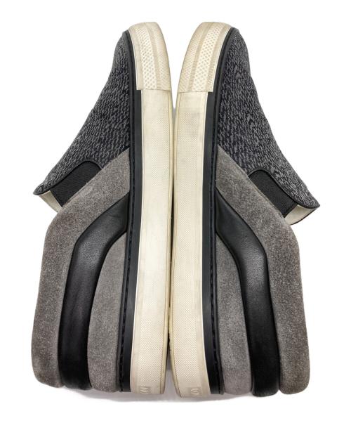 LOUIS VUITTON（ルイ ヴィトン）LOUIS VUITTON (ルイ ヴィトン) ツイスターライン スリッポン グレー×ブラック サイズ:8の古着・服飾アイテム