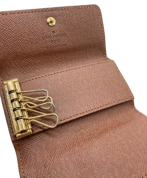 LOUIS VUITTON（ルイ ヴィトン）LOUIS VUITTON (ルイ ヴィトン) ミュルティクレ 4 モノグラム キーケース ブラウンの古着・服飾アイテム