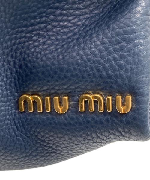 MIU MIU（ミュウミュウ）MIU MIU (ミュウミュウ) マドラス ホーボー 2WAYバッグ ネイビー×ゴールドの古着・服飾アイテム