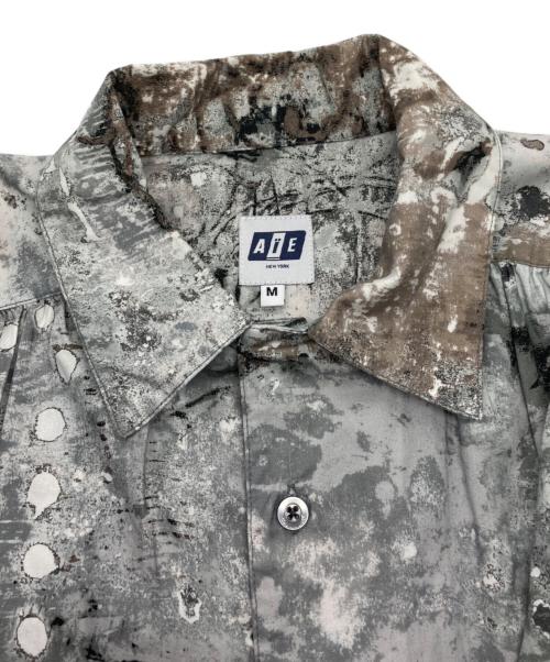 AiE（エーアイイー）AiE (エーアイイー) PAINTER SHIRT SNOWBAL SPOT PRINT グレー サイズ:Mの古着・服飾アイテム