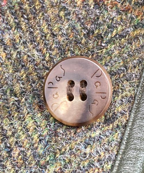 PAPAS（パパス）PAPAS (パパス) Harris Tweed (ハリスツイード) 裏ボア パイピング ツイードコート オリーブ サイズ:Lの古着・服飾アイテム