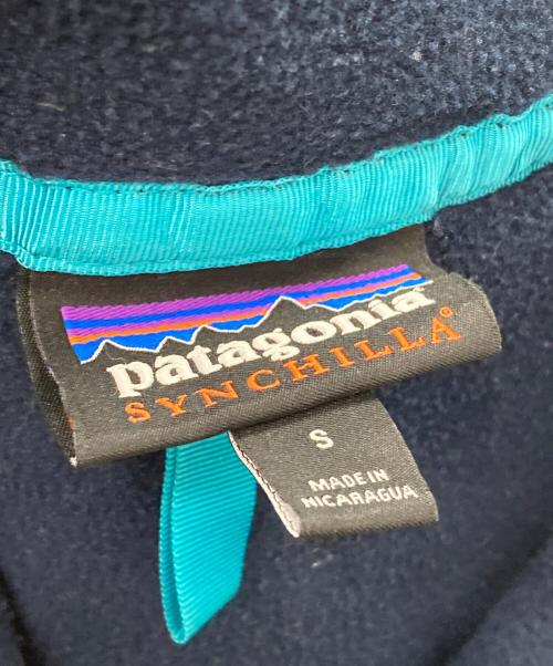 Patagonia（パタゴニア）Patagonia (パタゴニア) ウィメンズ・ライトウェイト・シンチラ・スナップT・プルオーバー ネイビー×グリーン サイズ:Sの古着・服飾アイテム