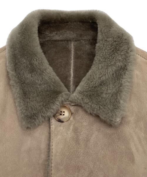 OLIVIERI（オリヴィエリ）OLIVIERI (オリヴィエリ) リアルムートンコート ベージュ サイズ:48の古着・服飾アイテム