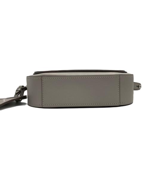 Marc by Marc Jacobs（マークバイマークジェイコブス）Marc by Marc Jacobs (マークバイマークジェイコブス) ミニライダー クロスボディバッグ グレーの古着・服飾アイテム
